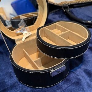 Elegant Women’s Black Jewelry Case with keys